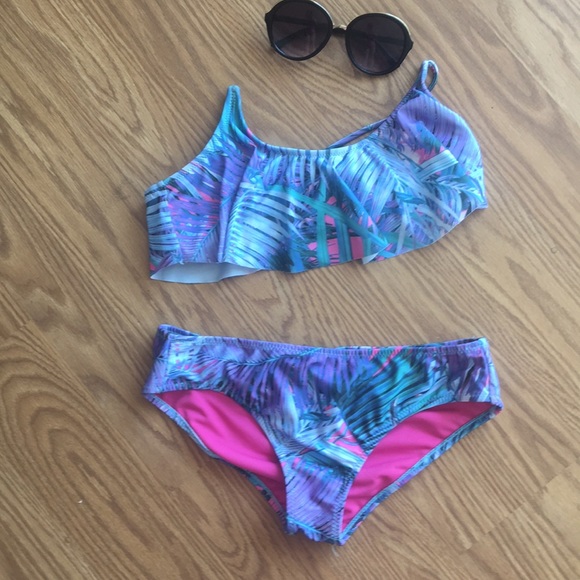 Aeropostale swimsuit - Picture 2 of 8